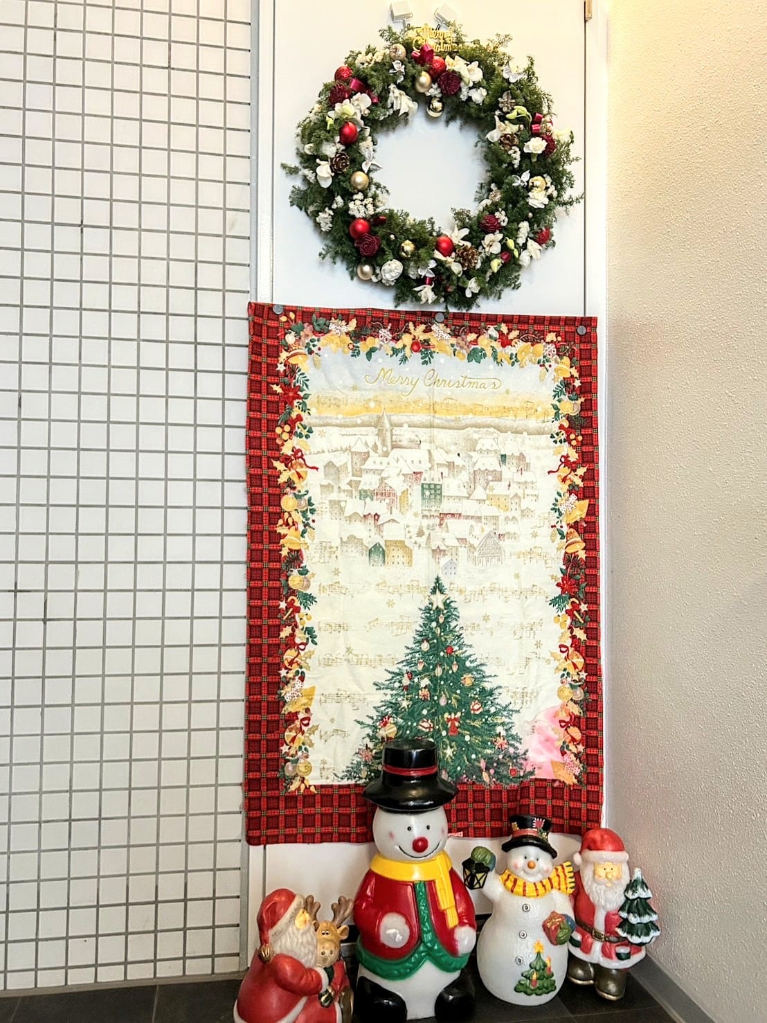 巨大クリスマスリース～ご近所の名物リース♪
